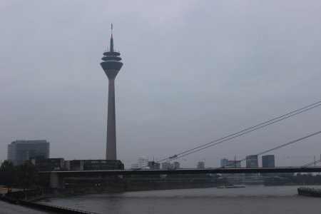 Der Rheinturm      
